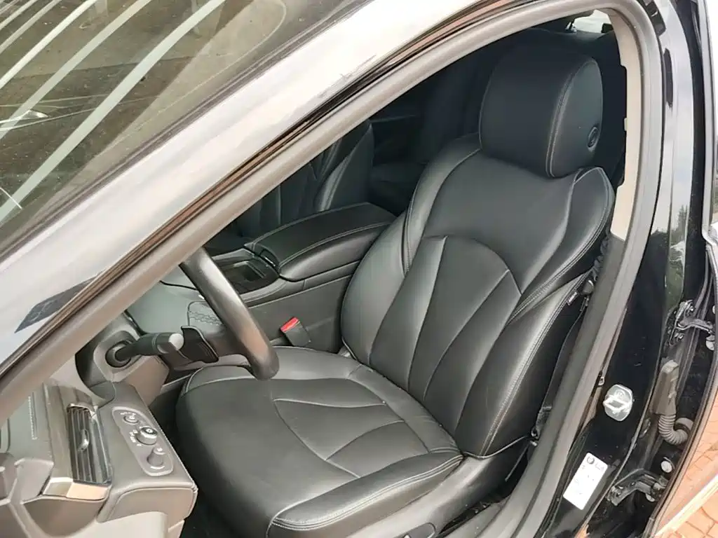 Buick LaCrosse 2021 — фото 15