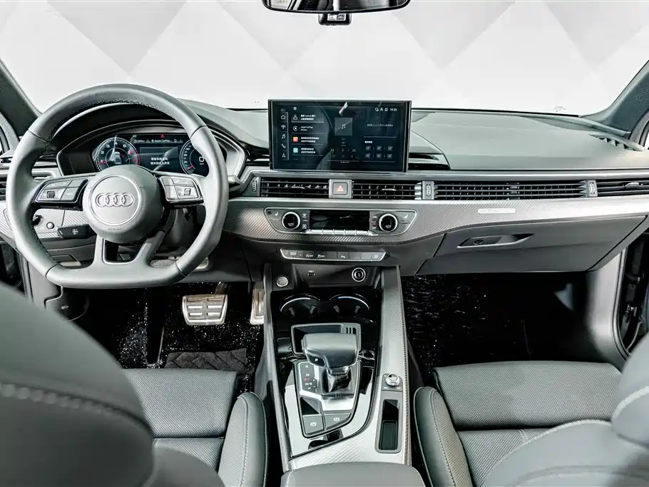 Audi A4L 2023 — фото 12