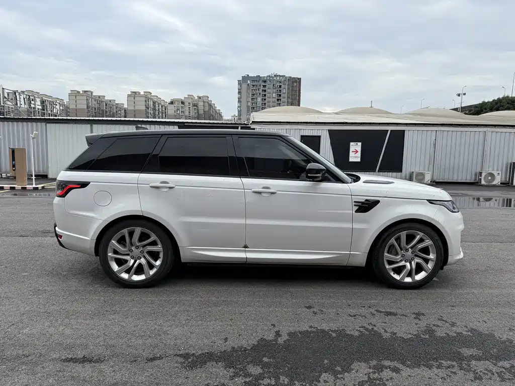 Land Rover Range Rover Sport 2019 — фото 15