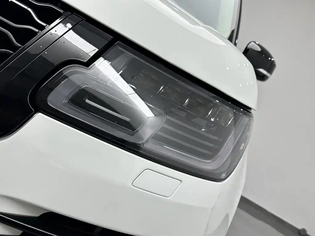 Land Rover Range Rover 2022 — фото 21