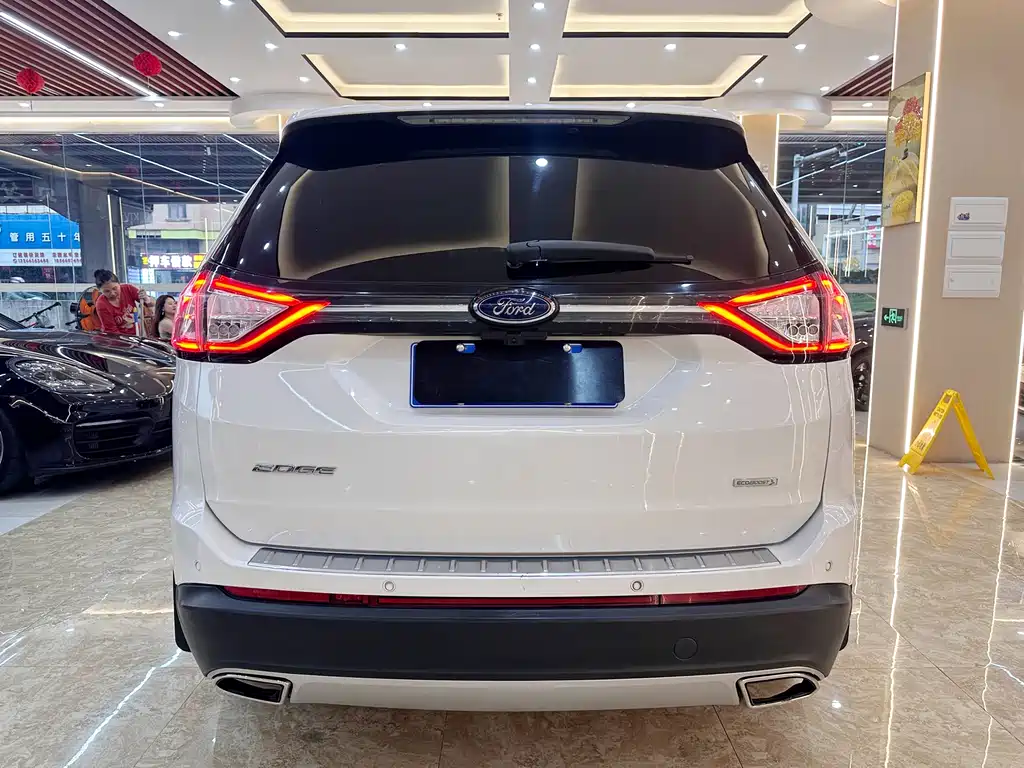 Ford Edge 2016 — фото 5