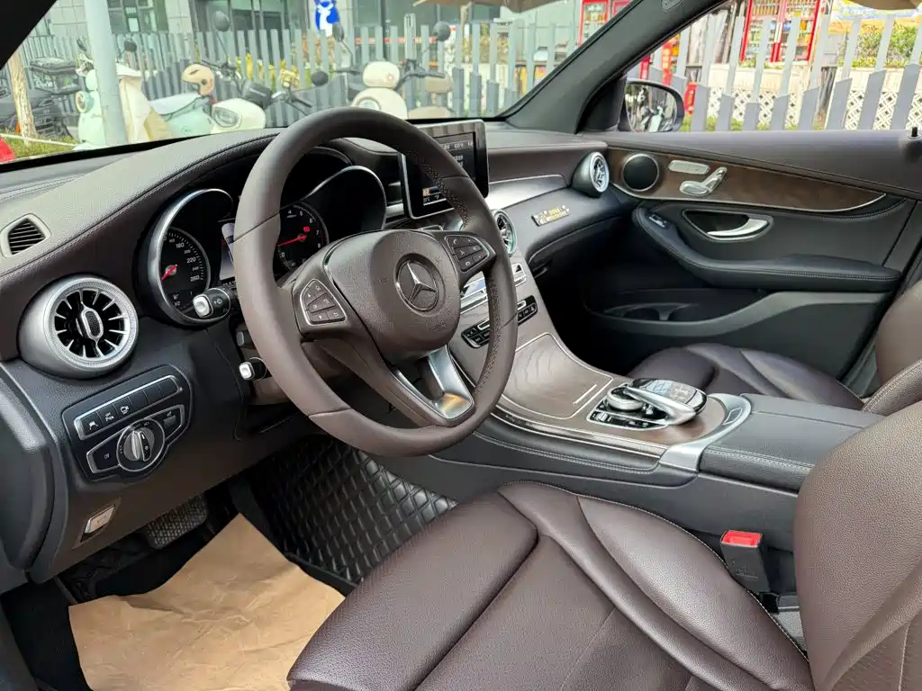 Mercedes-Benz GLC 2018