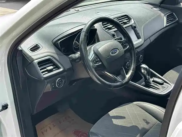 Ford Escort 2019