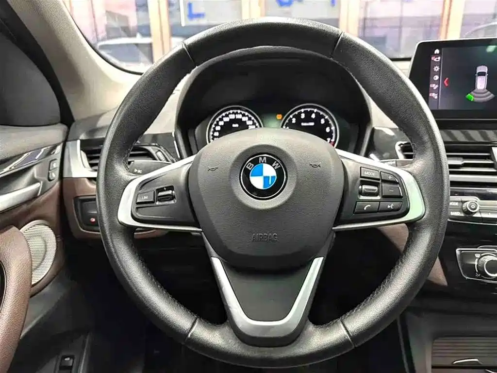 BMW X1 2021 — фото 9