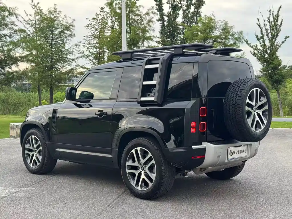 Land Rover Defender 2022 — фото 14