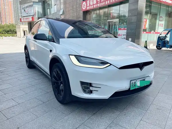 Tesla Model X 2017