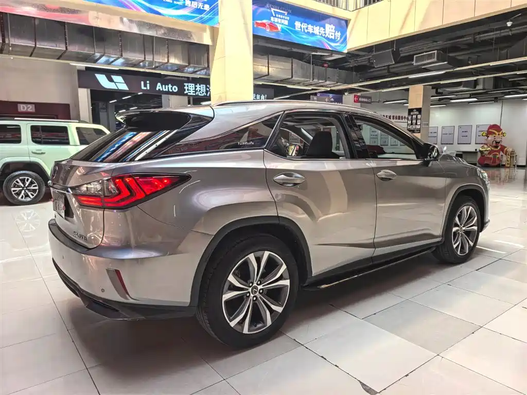 Lexus RX 2018 — фото 3