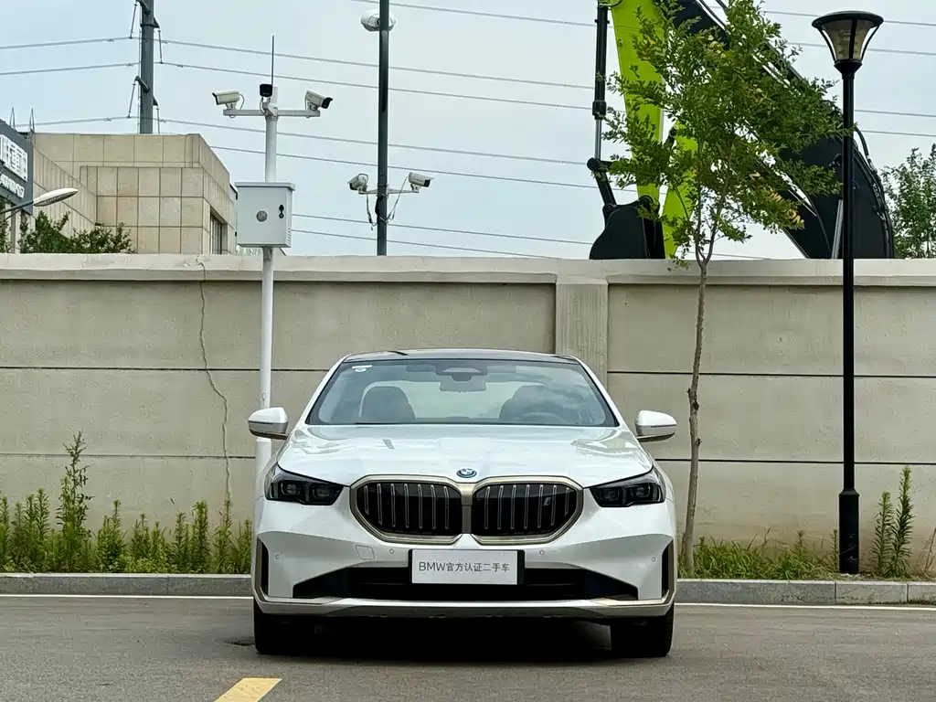 BMW i5 2024 — фото 14