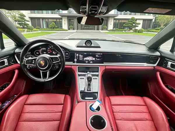 Porsche Panamera 2020