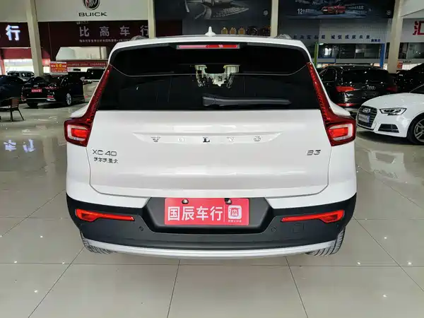 Volvo XC40 2023