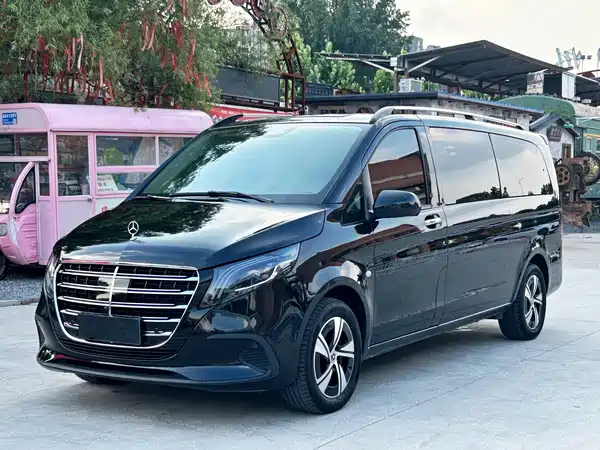 Mercedes-Benz Vito 2025