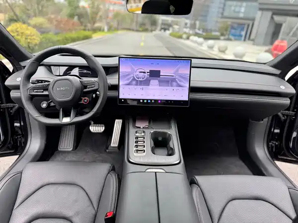 Xiaomi SU7 2024
