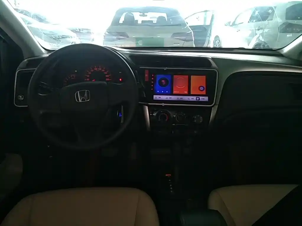Honda City 2018 — фото 10
