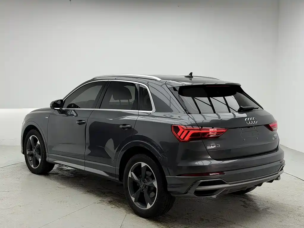 Audi Q3 2023