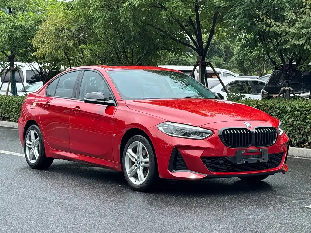 BMW 1 Series 2021