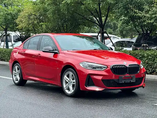 BMW 1 Series 2021
