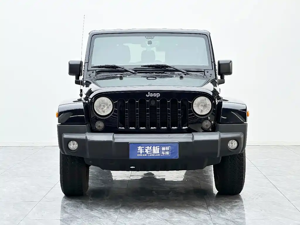 Jeep Wrangler 2016 — фото 2