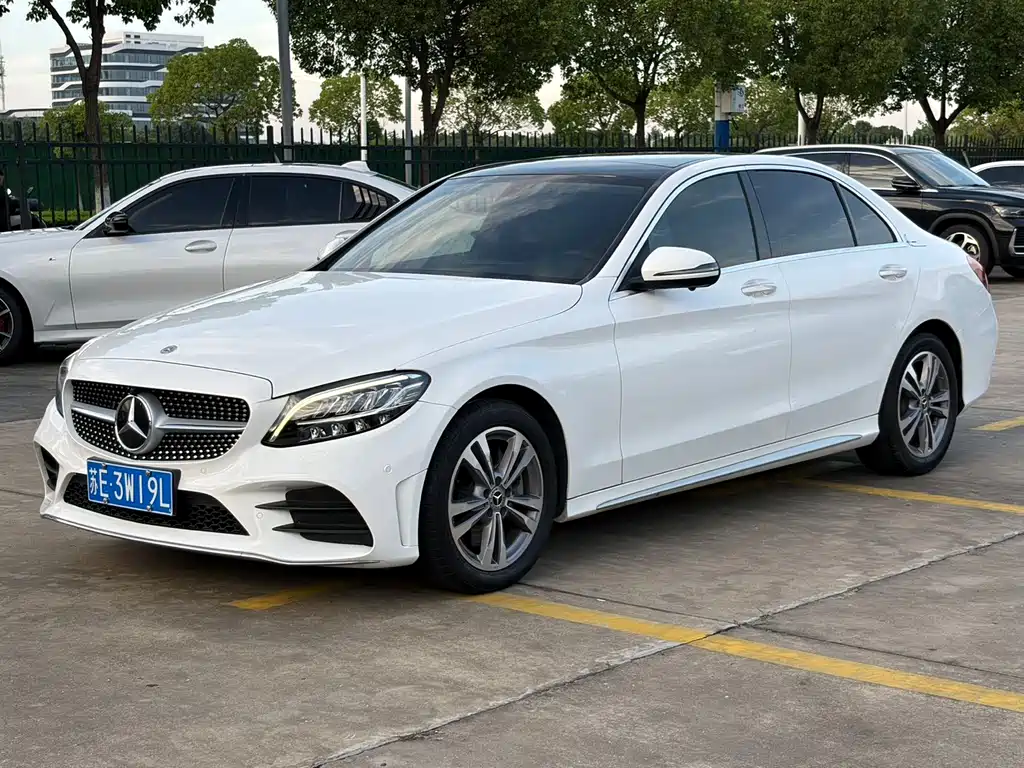 Mercedes-Benz C-Class 2020