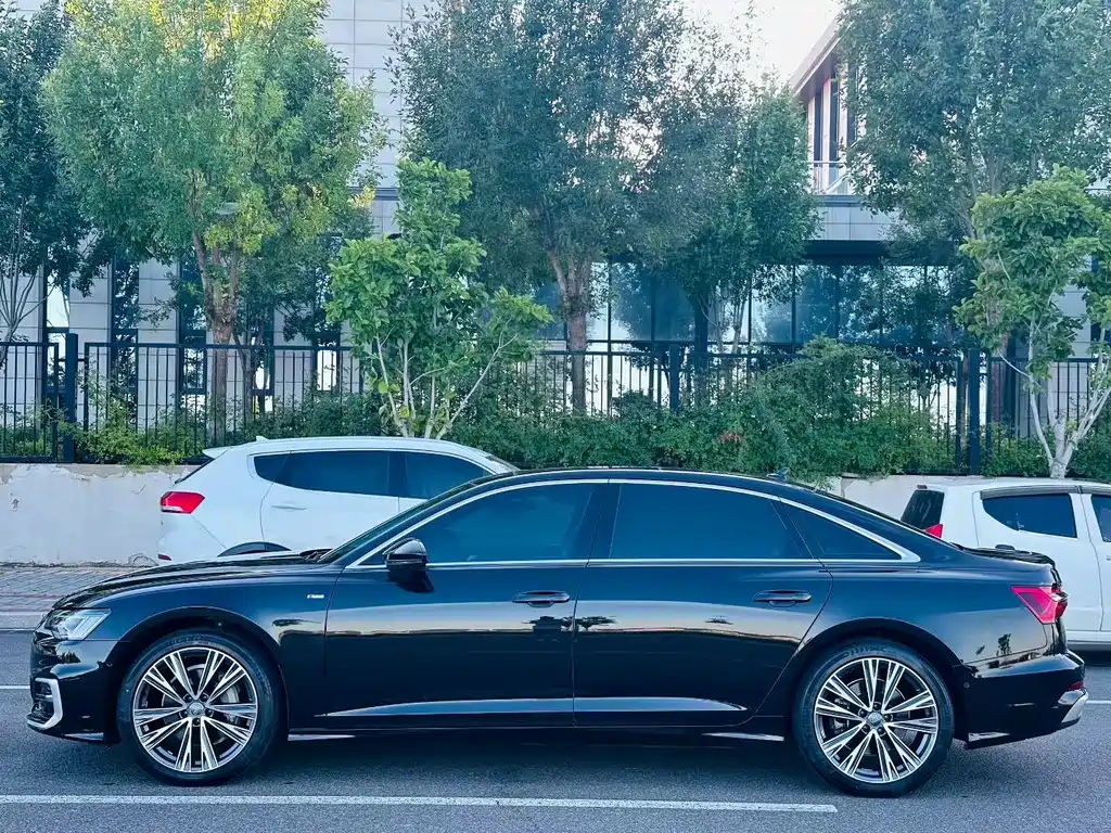 Audi A6L 2020