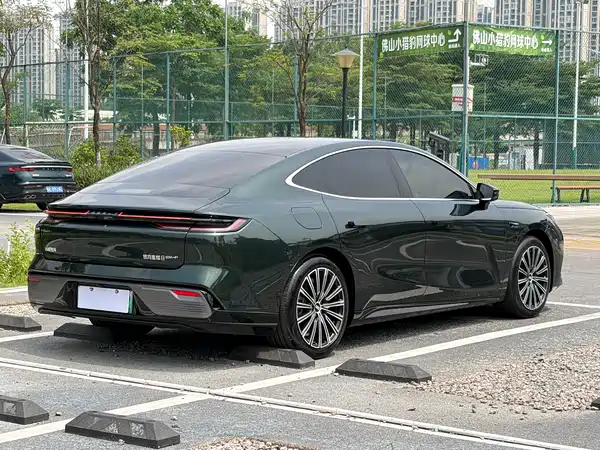 Geely Galaxy Starshine 8 2025