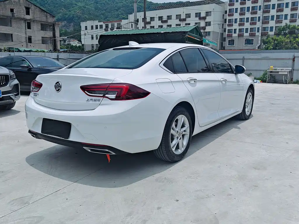 Buick Regal 2020 — фото 16