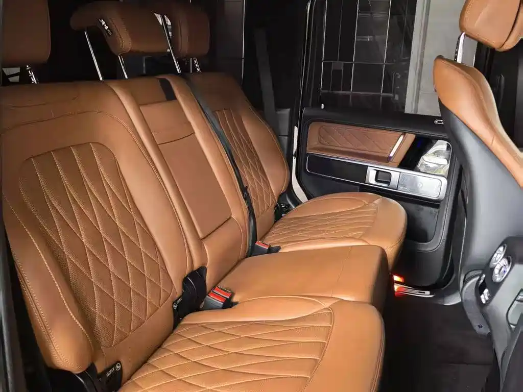 Mercedes-Benz G-Class 2024 — фото 14