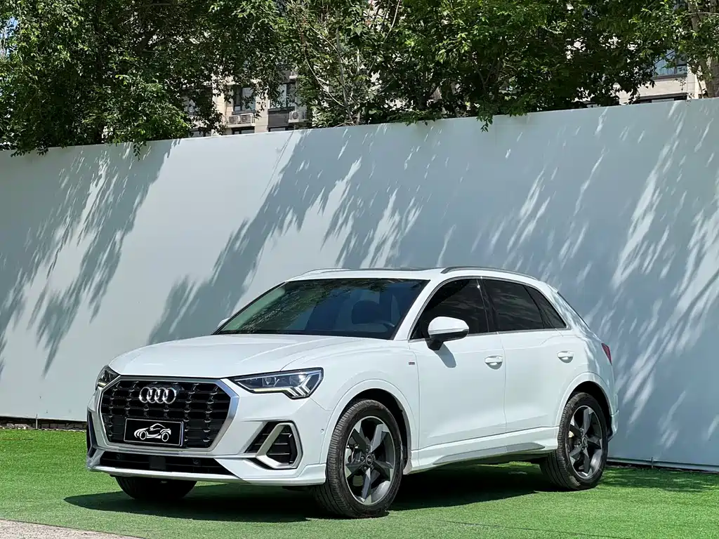 Audi Q3 2021
