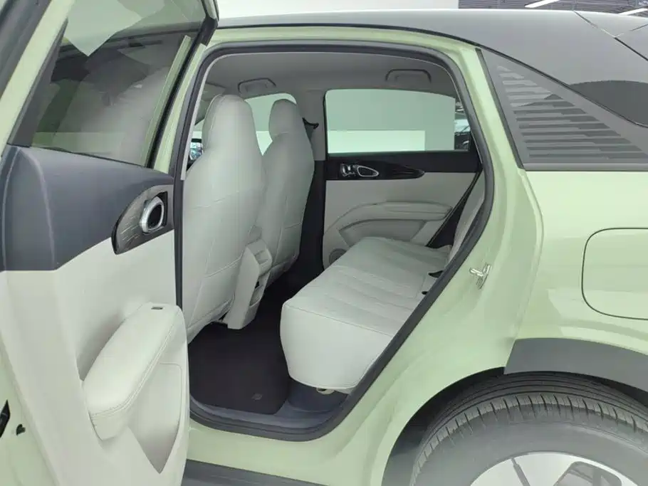 Geely Galaxy Starwish 2024 — фото 11