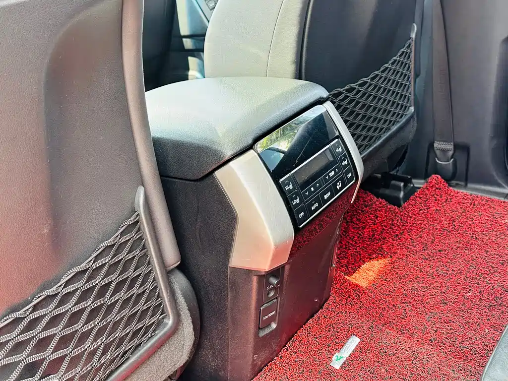 Toyota Prado 2019 — фото 15