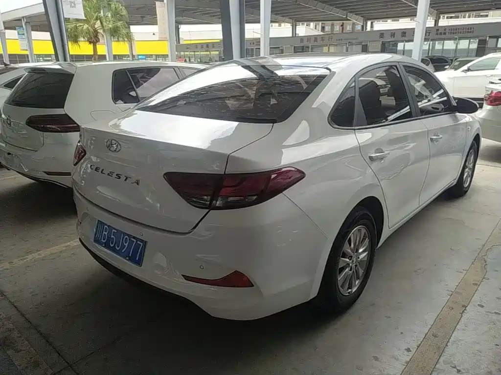 Hyundai Elantra 2021