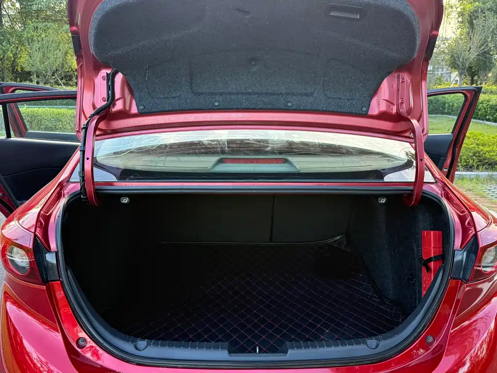 Mazda 3 Angkesela 2016 — фото 14