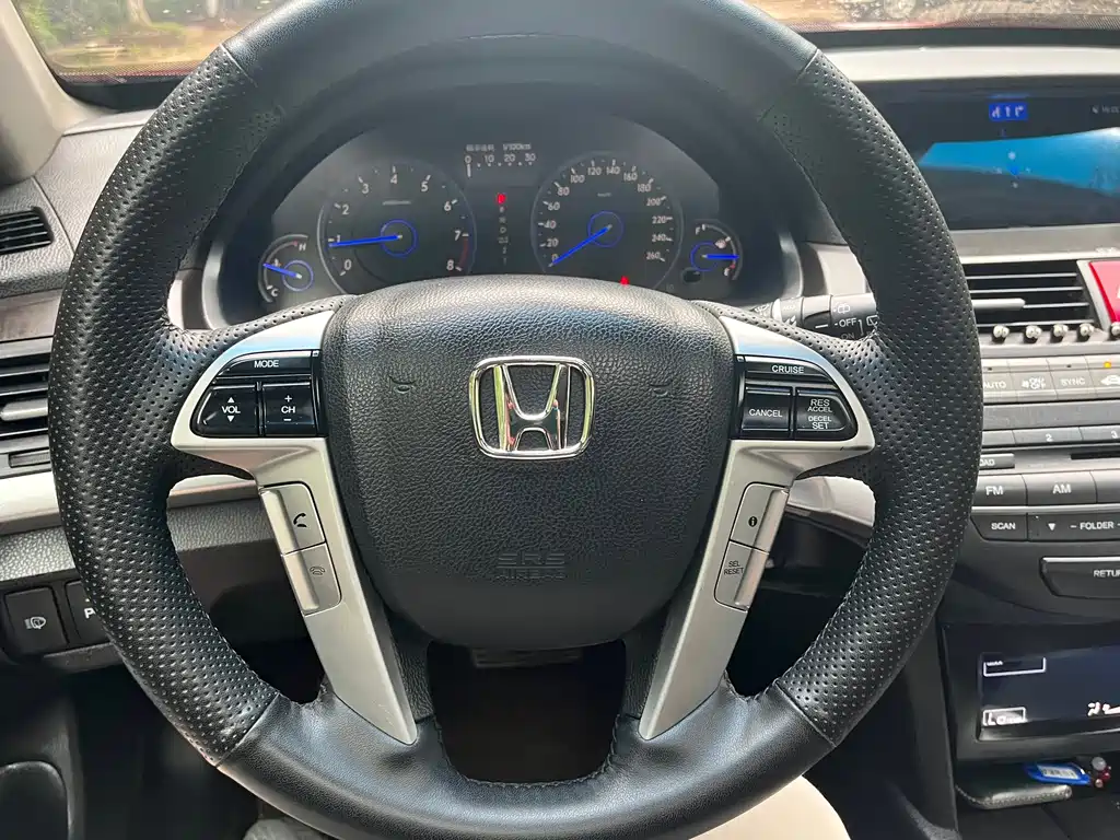 Honda Crosstour 2013 — фото 14