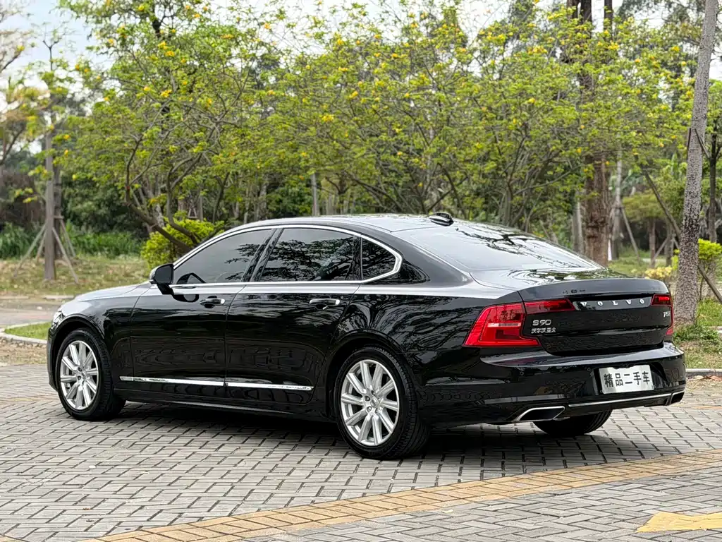 Volvo S90 2019 — фото 17