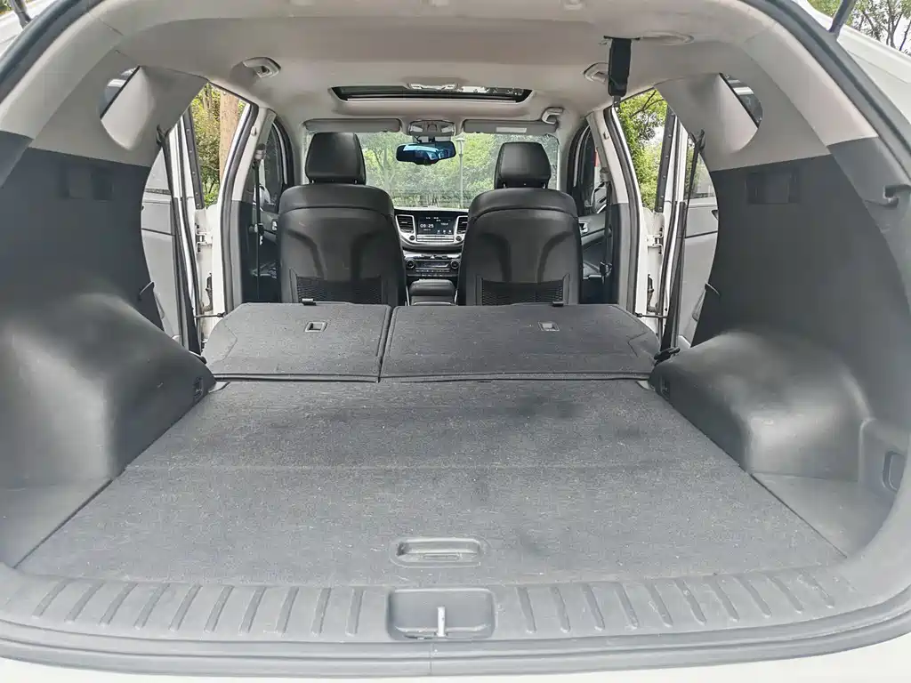 Hyundai Tucson 2017 — фото 19