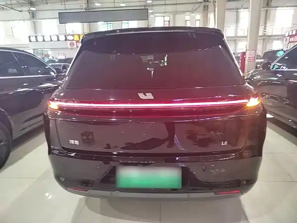 Li Auto L8 2024