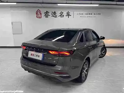 Geely Emgrand 2024