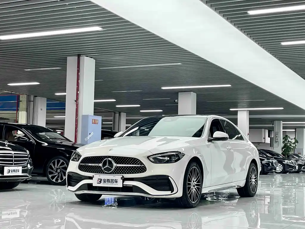 Mercedes-Benz C-Class 2024
