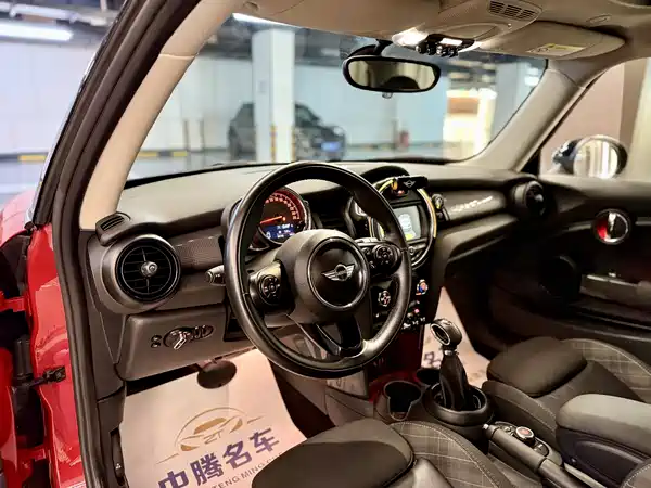 MINI 2018
