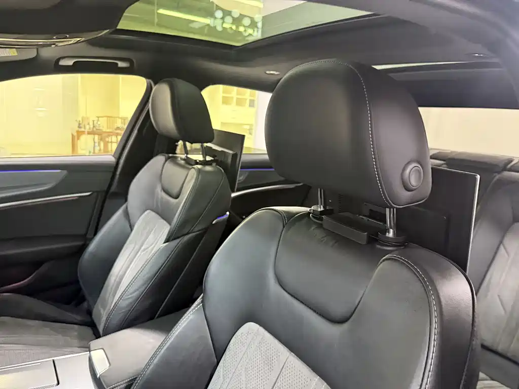 Audi A6L New Energy 2022 — фото 12
