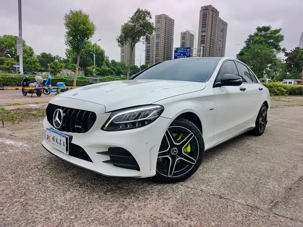 Mercedes-Benz C-Class 2020