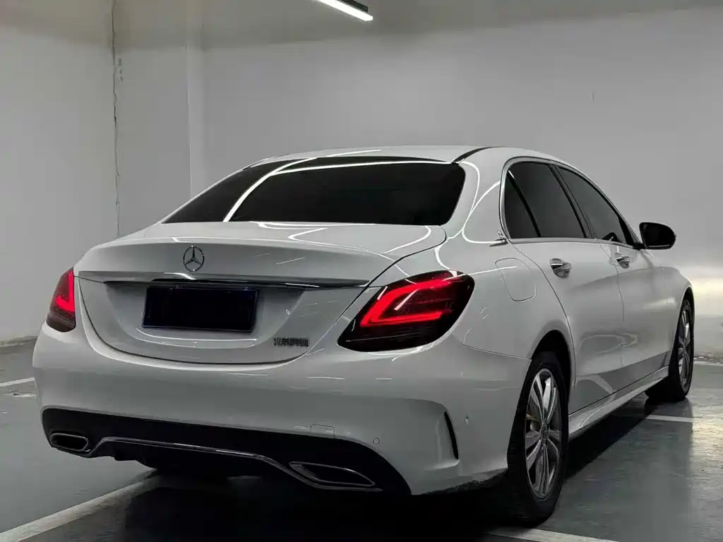 Mercedes-Benz C-Class 2018 — фото 9