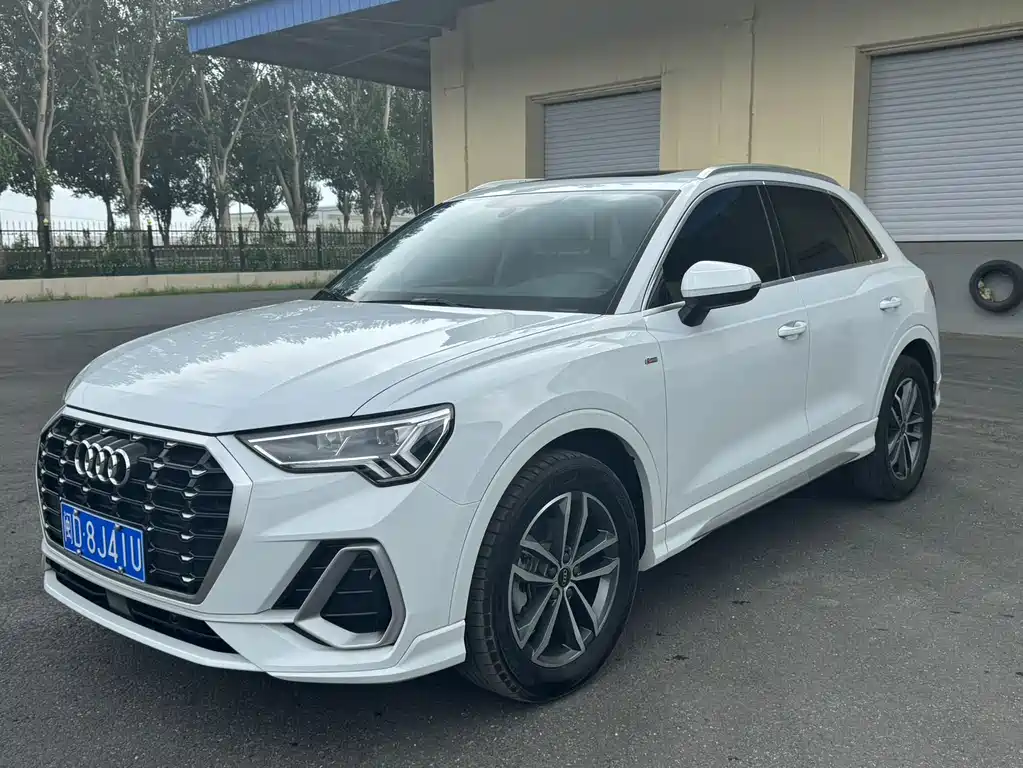Audi Q3 2022