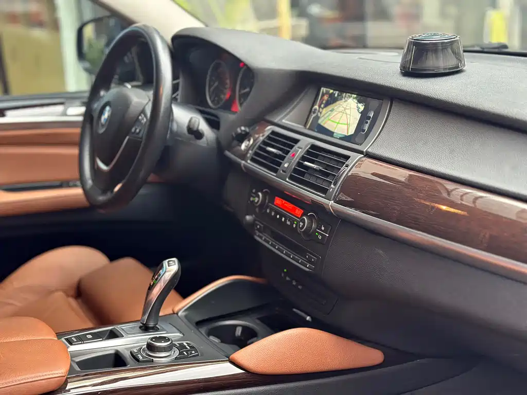 BMW X6 2014 — фото 12