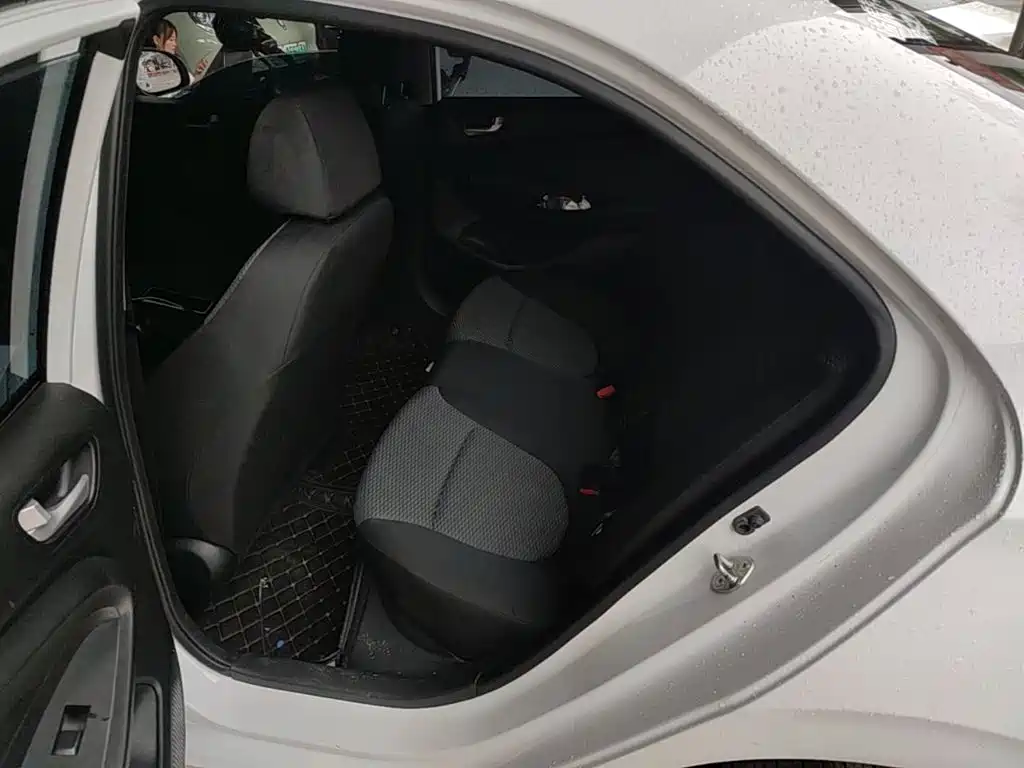 Hyundai Verna 2020 — фото 17