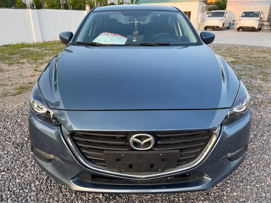 Mazda 3 Axela 2017 — фото 2