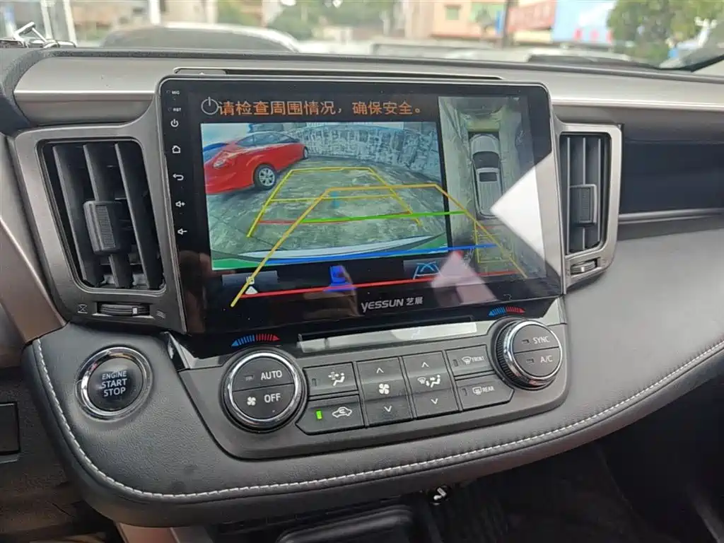 Toyota RAV4 2019 — фото 13