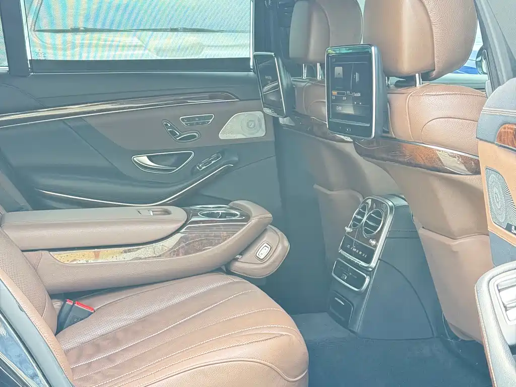 Mercedes-Benz S-Class 2015 — фото 18