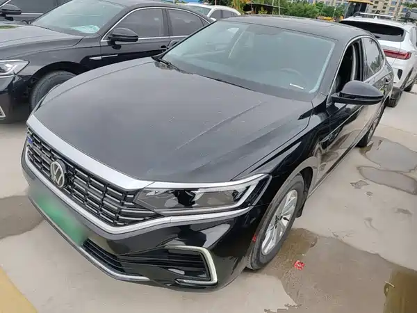 Volkswagen Passat Plug-In Hybrid 2022