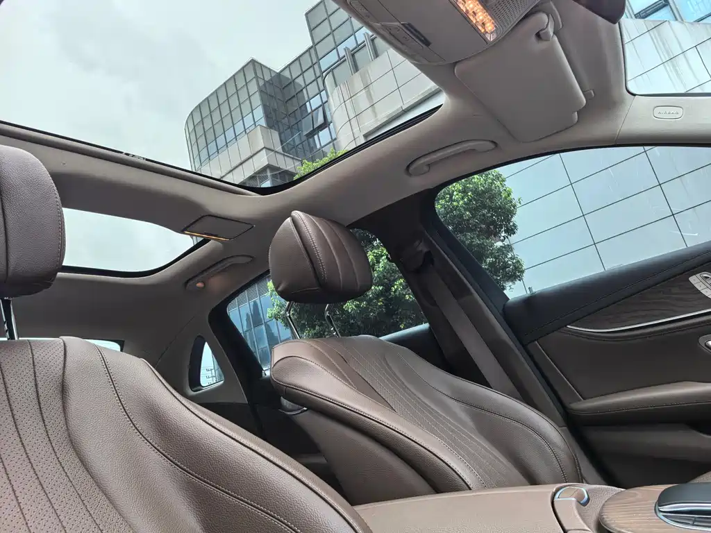 Mercedes-Benz E-Class 2020 — фото 10