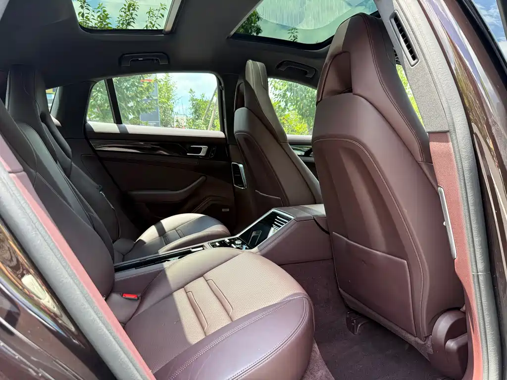 Porsche Panamera 2019 — фото 10